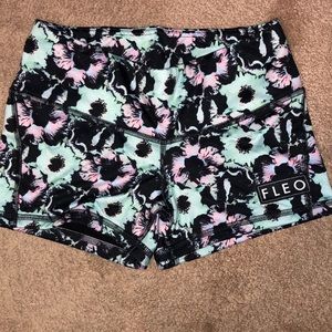 FLEO 3.25 INCH SHORTS